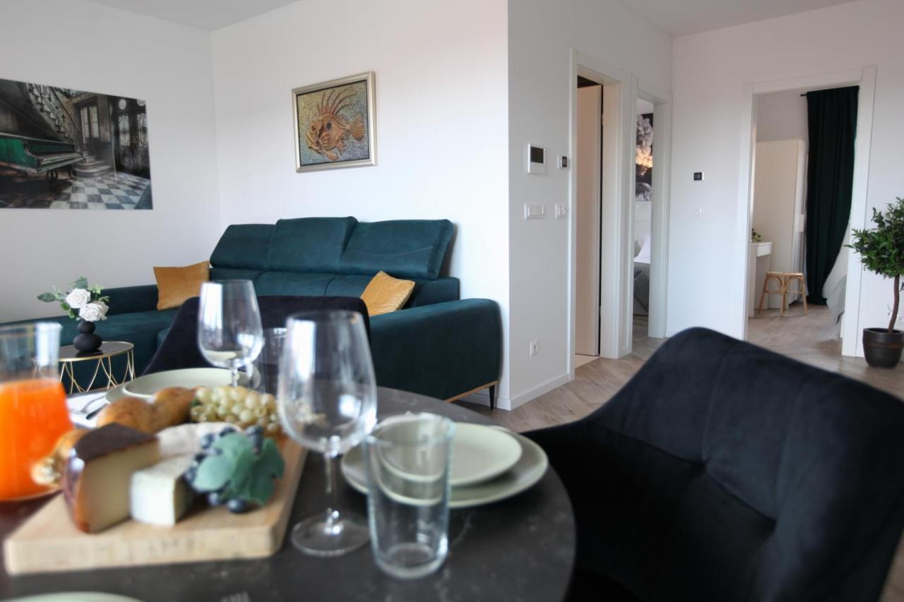 Apartments One Trogir Buitenkant foto